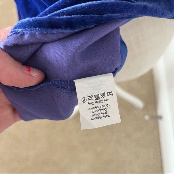 J. Crew Velvety Blue Sleevless Top Size 4 - Picture 7 of 7